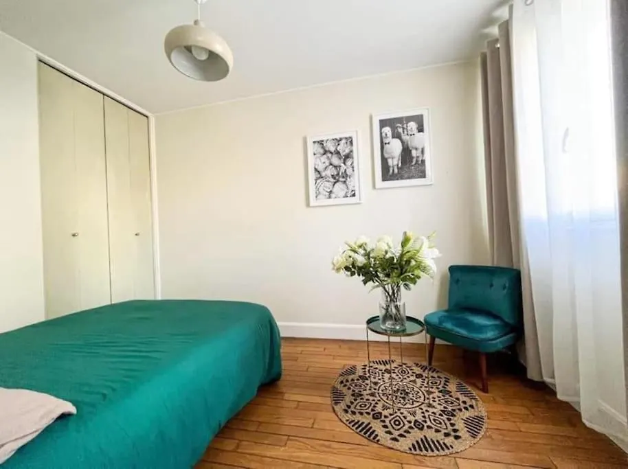 Suite Topaze By Stack  Lyon Daire