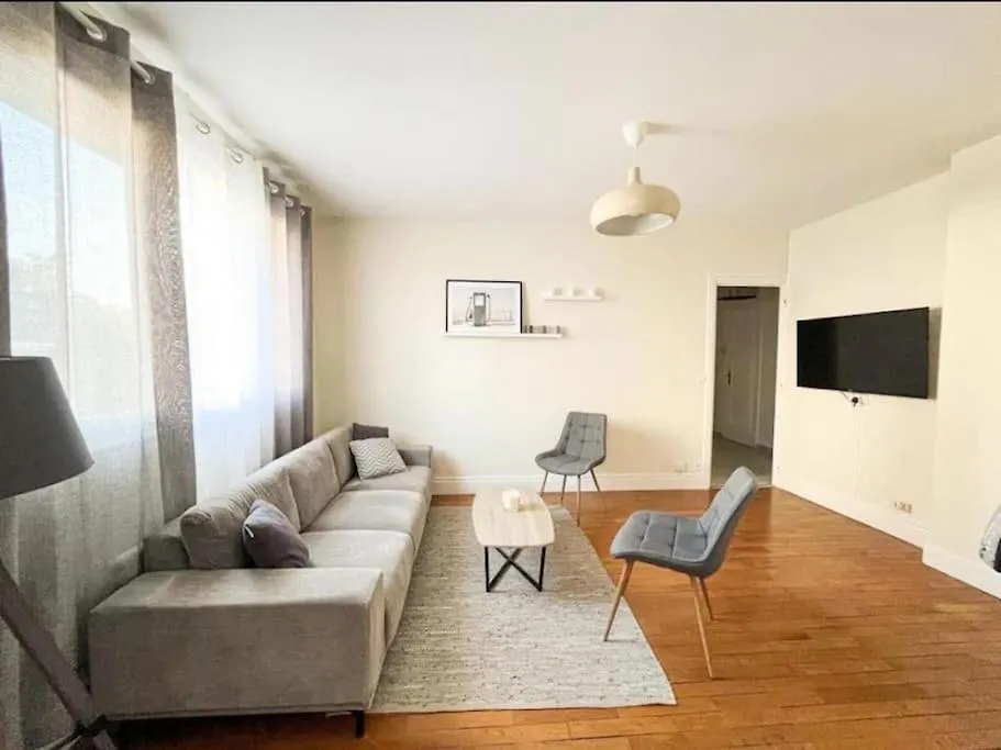 Suite Topaze By Stack  Lyon